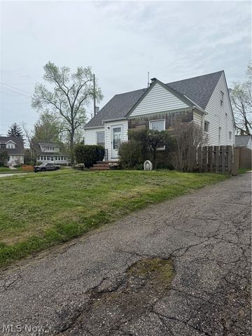 18011 Windward Road, Cleveland, OH 44119