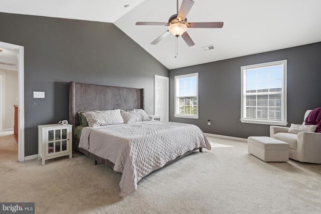 358 BRANDENBURG DR, Falling Waters, WV 25419