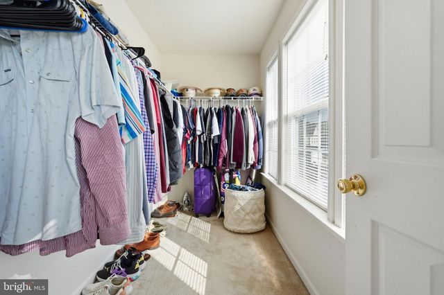 358 BRANDENBURG DR, Falling Waters, WV 25419