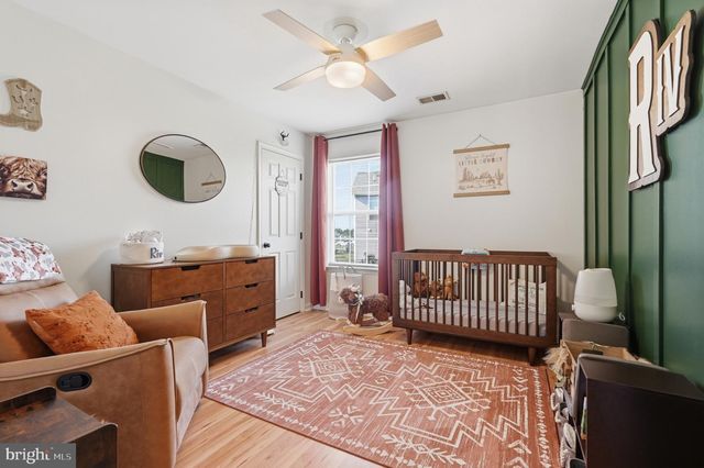 358 BRANDENBURG DR, Falling Waters, WV 25419