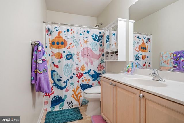 358 BRANDENBURG DR, Falling Waters, WV 25419