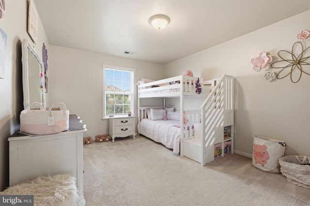 358 BRANDENBURG DR, Falling Waters, WV 25419