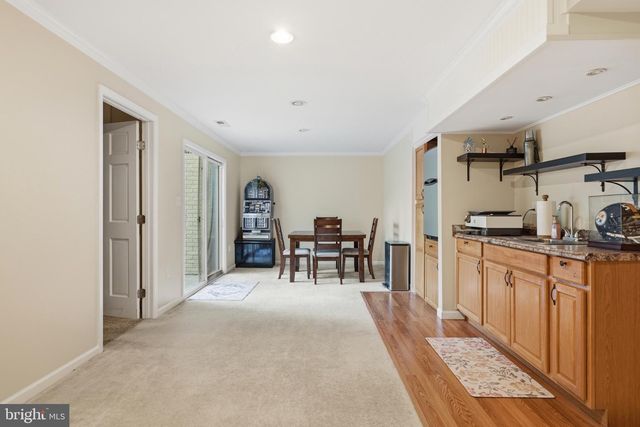 358 BRANDENBURG DR, Falling Waters, WV 25419
