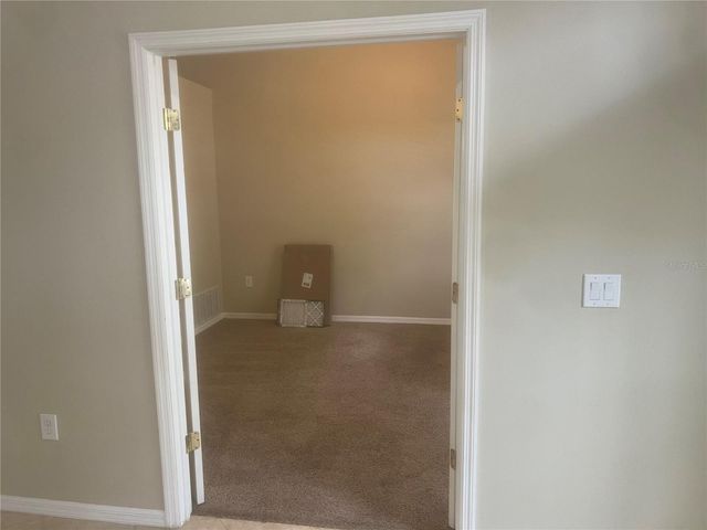 10237 SHADOW BRANCH DRIVE, Tampa, FL 33647