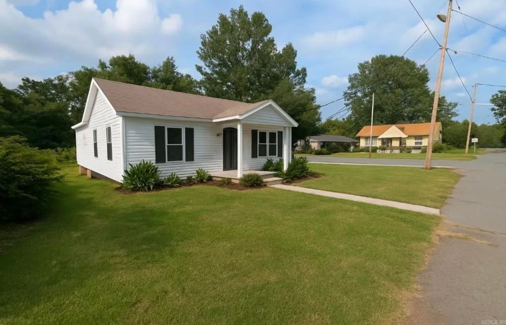 8200 W 34th Street, Little Rock, AR 72204