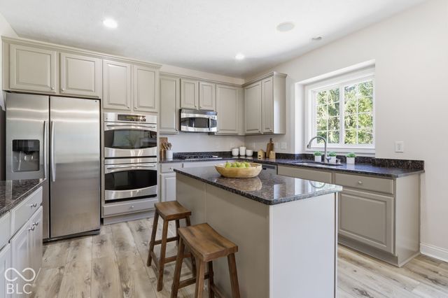 12558 Talon Crest Drive, Fishers, IN 46037