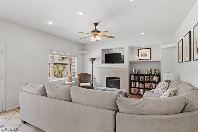 2218 Alanhurst Drive, Henderson, NV 89052