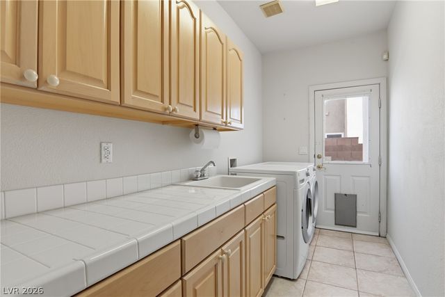 2218 Alanhurst Drive, Henderson, NV 89052