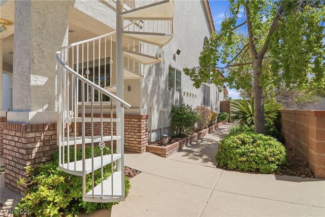 2218 Alanhurst Drive, Henderson, NV 89052