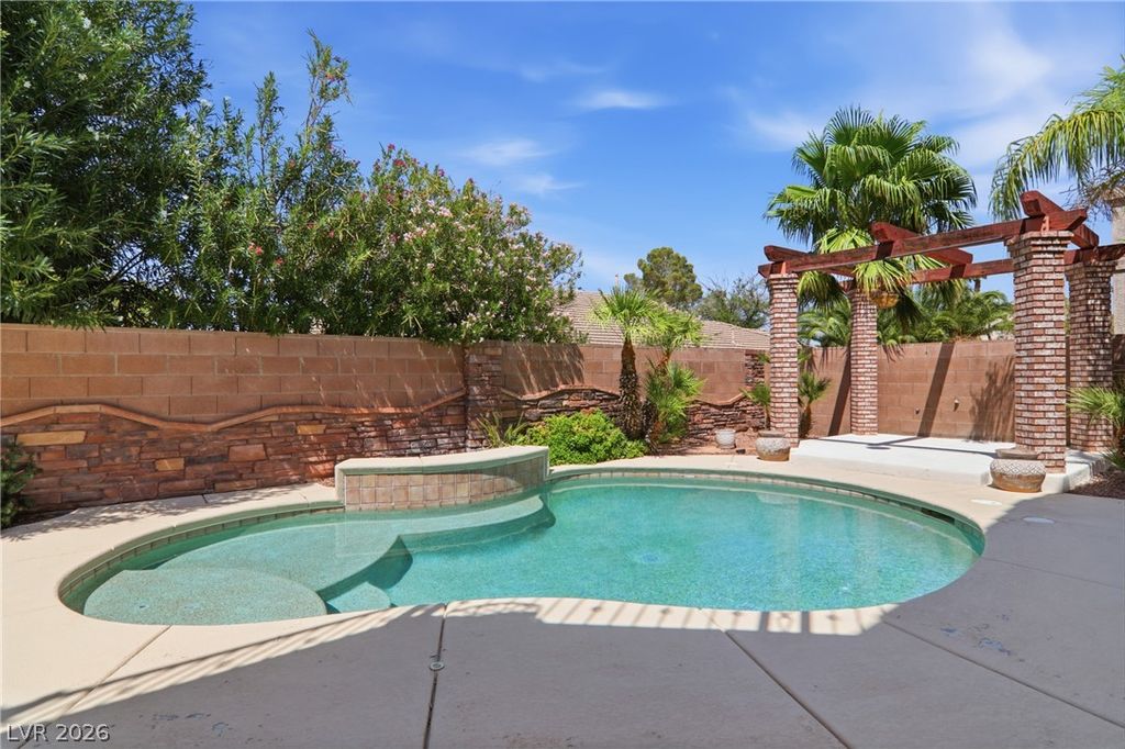2218 Alanhurst Drive, Henderson, NV 89052