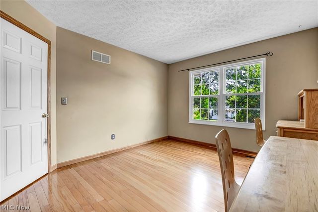 2573 Stonecreek Drive, Akron, OH 44320