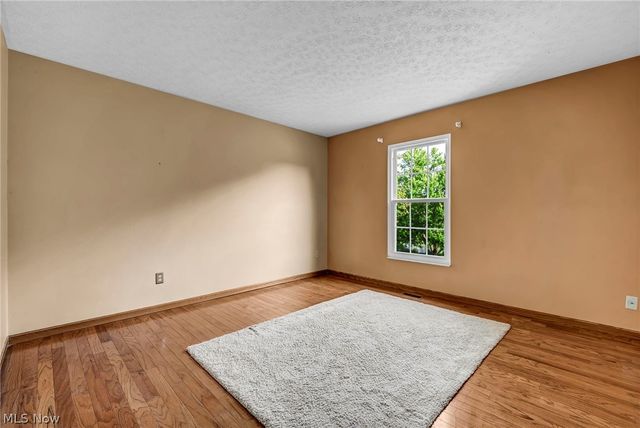 2573 Stonecreek Drive, Akron, OH 44320