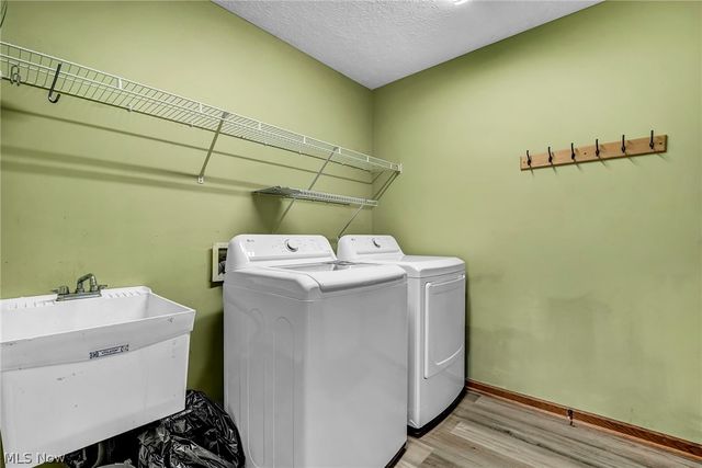 2573 Stonecreek Drive, Akron, OH 44320