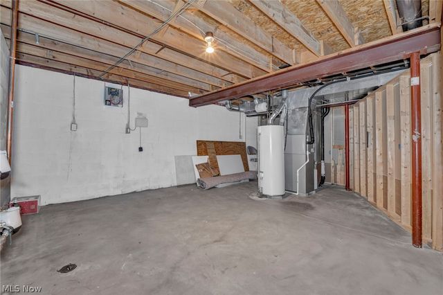 2573 Stonecreek Drive, Akron, OH 44320