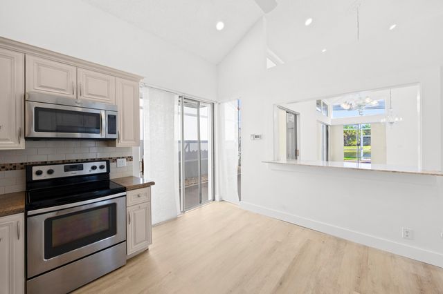 17192 Newport Club Drive, Boca Raton, FL 33496