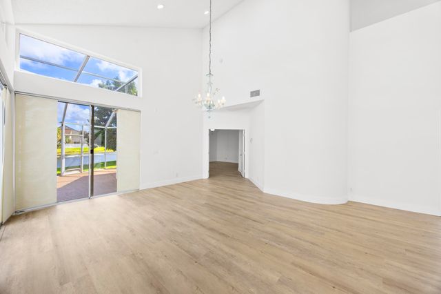 17192 Newport Club Drive, Boca Raton, FL 33496