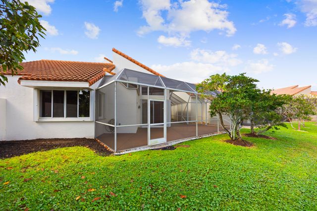 17192 Newport Club Drive, Boca Raton, FL 33496