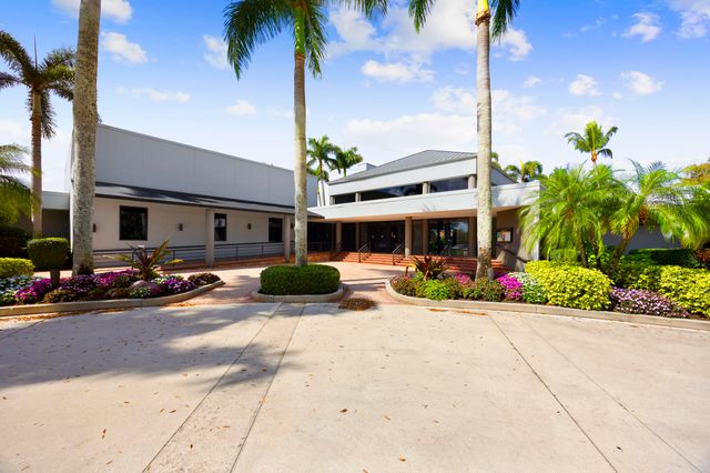 17192 Newport Club Drive, Boca Raton, FL 33496