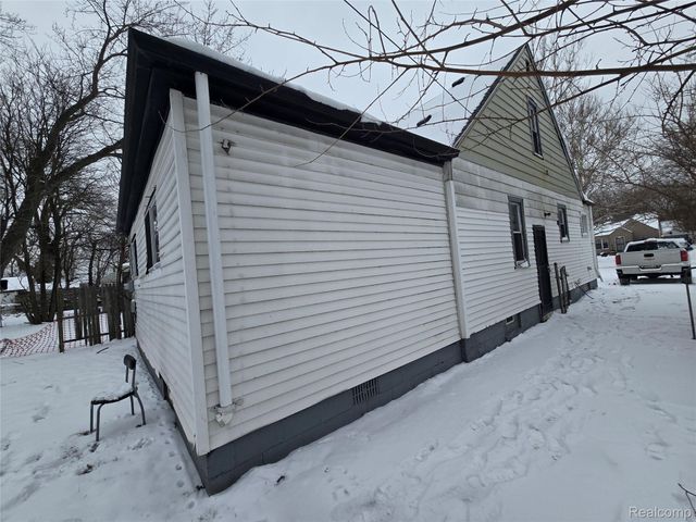 20521 Strasburg Street, Detroit, MI 48205