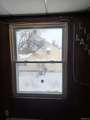 20521 Strasburg Street, Detroit, MI 48205