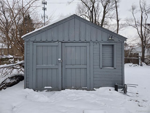 20521 Strasburg Street, Detroit, MI 48205