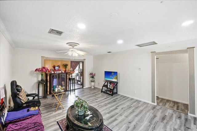 6531 SE Federal Highway SE Q108, Stuart, FL 34997