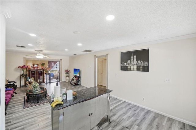 6531 SE Federal Highway SE Q108, Stuart, FL 34997