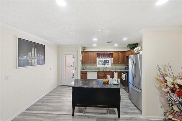 6531 SE Federal Highway SE Q108, Stuart, FL 34997