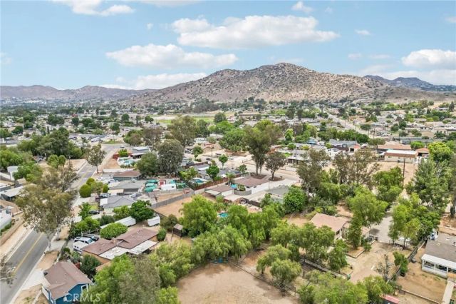 2448 Corona, Norco, CA 92860