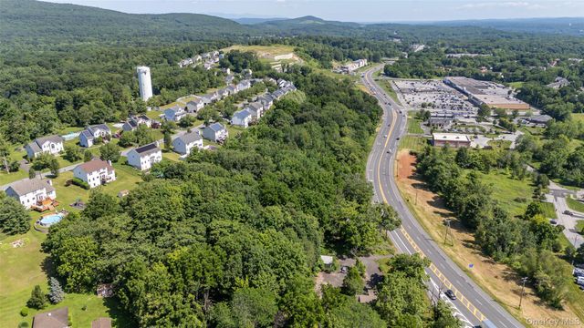 3715-3725 US Highway 9w Route, Highland, NY 12528