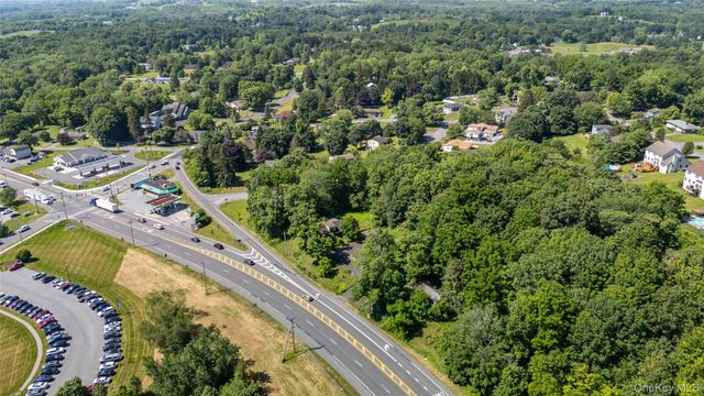 3715-3725 US Highway 9w Route, Highland, NY 12528