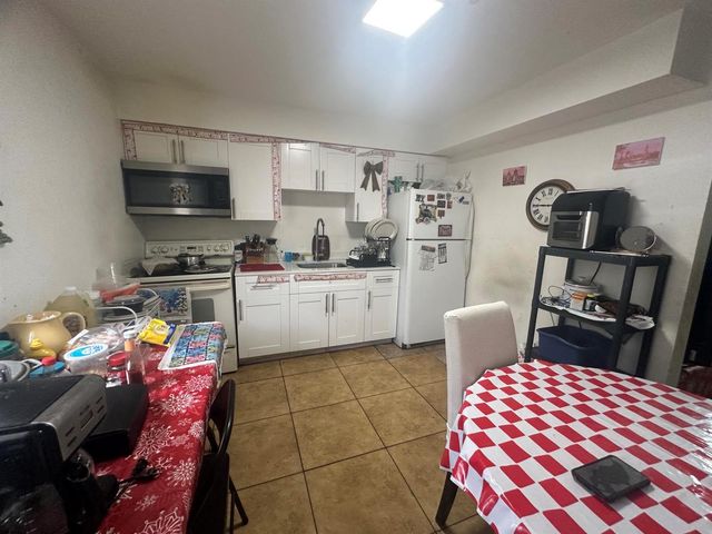 5626 SW 27th Street, West Park, FL 33023