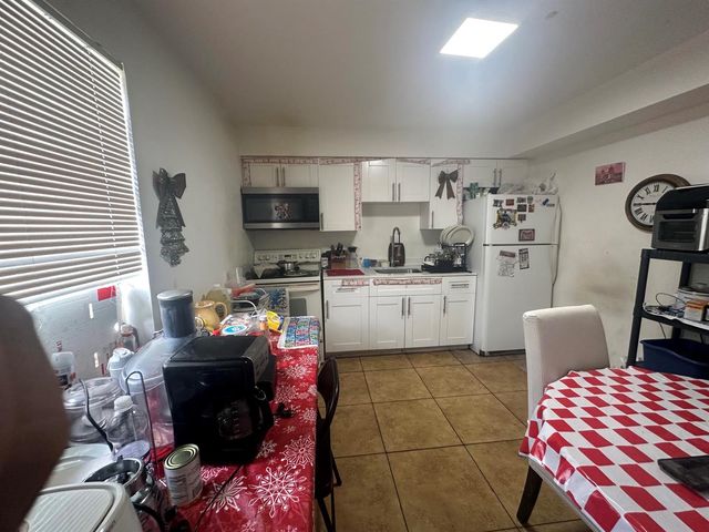 5626 SW 27th Street, West Park, FL 33023