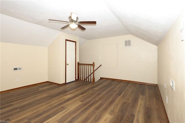 1008 Hollins College CT, Virginia Beach, VA 23455