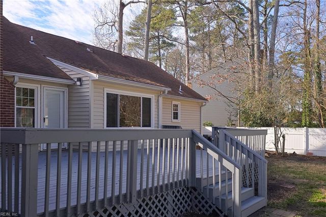 1008 Hollins College CT, Virginia Beach, VA 23455