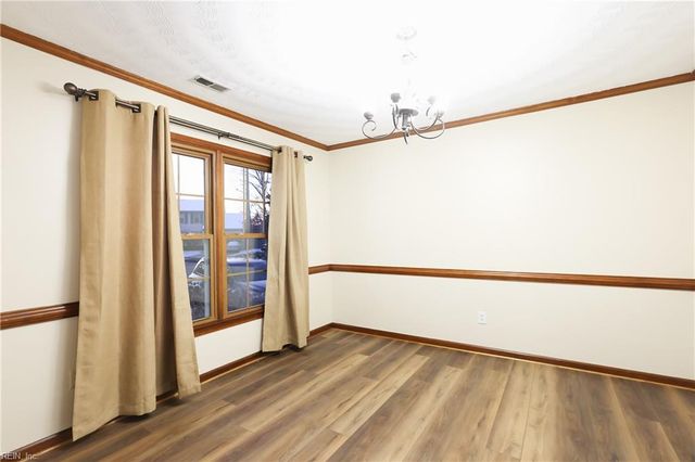 1008 Hollins College CT, Virginia Beach, VA 23455