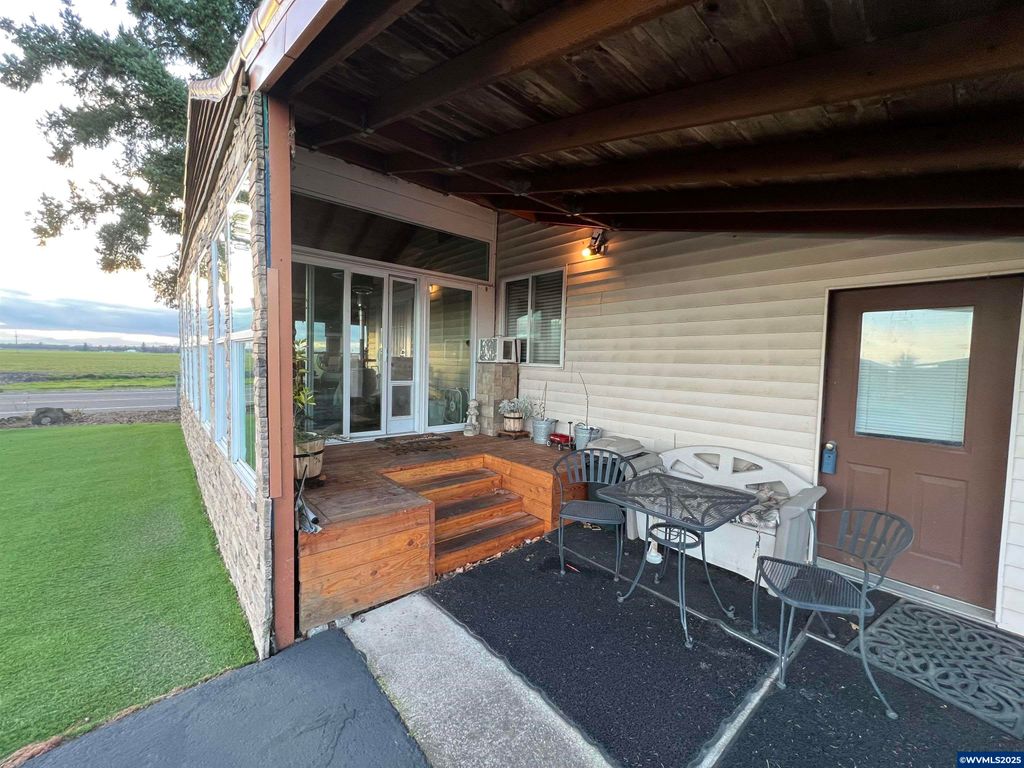 Image 44 of property listing at 1590 W 2nd St, Halsey, OR 97348