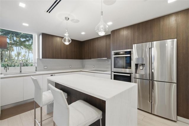 1000 Venetian Way 403, Miami Beach, FL 33139