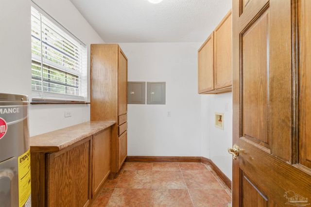 11441 Clear Creek Dr, Pensacola, FL 32514