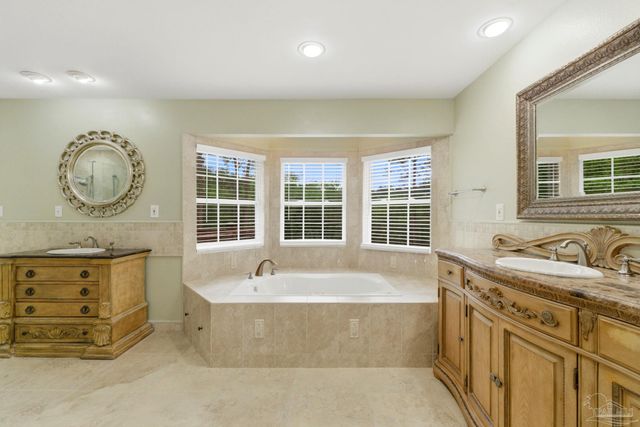 11441 Clear Creek Dr, Pensacola, FL 32514