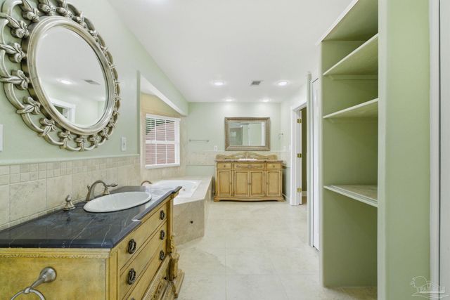 11441 Clear Creek Dr, Pensacola, FL 32514