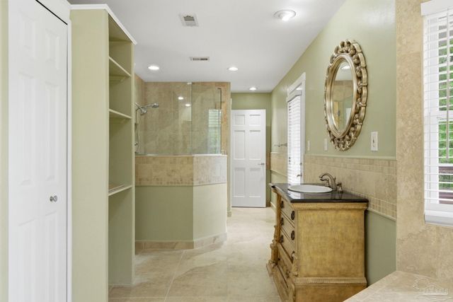 11441 Clear Creek Dr, Pensacola, FL 32514