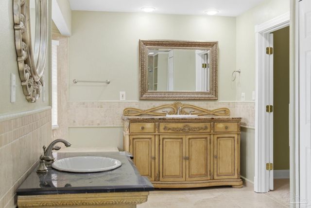 11441 Clear Creek Dr, Pensacola, FL 32514