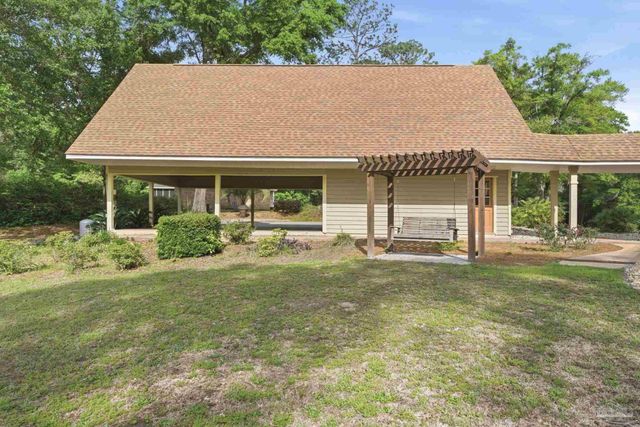 11441 Clear Creek Dr, Pensacola, FL 32514