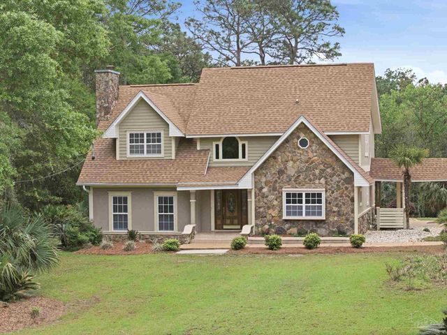 11441 Clear Creek Dr, Pensacola, FL 32514