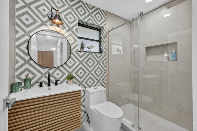 10924 Roebelini Palm Court, Boynton Beach, FL 33437