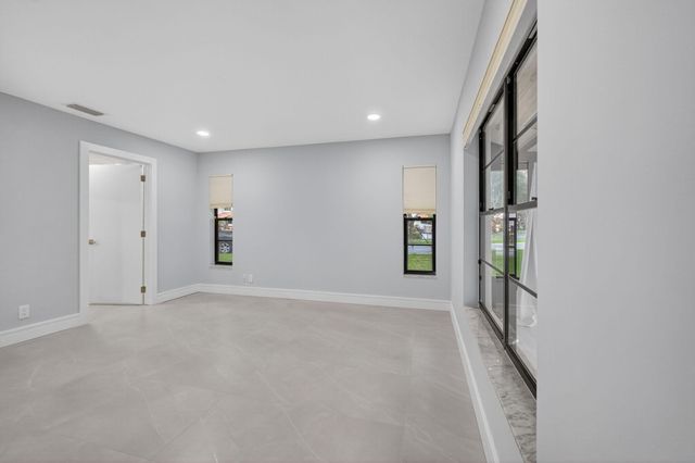10924 Roebelini Palm Court, Boynton Beach, FL 33437