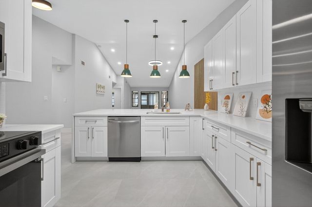 10924 Roebelini Palm Court, Boynton Beach, FL 33437