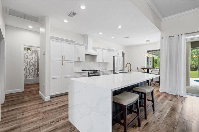 15410 21ST AVENUE E, Bradenton, FL 34212