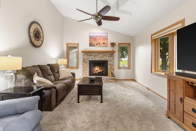 203 Maria Lane, Cottage Grove, WI 53527